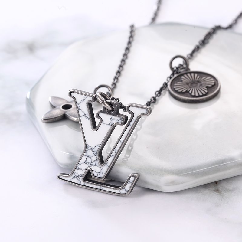 LV Necklace 03lyr666